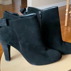 Elegant Black Ankle Boots